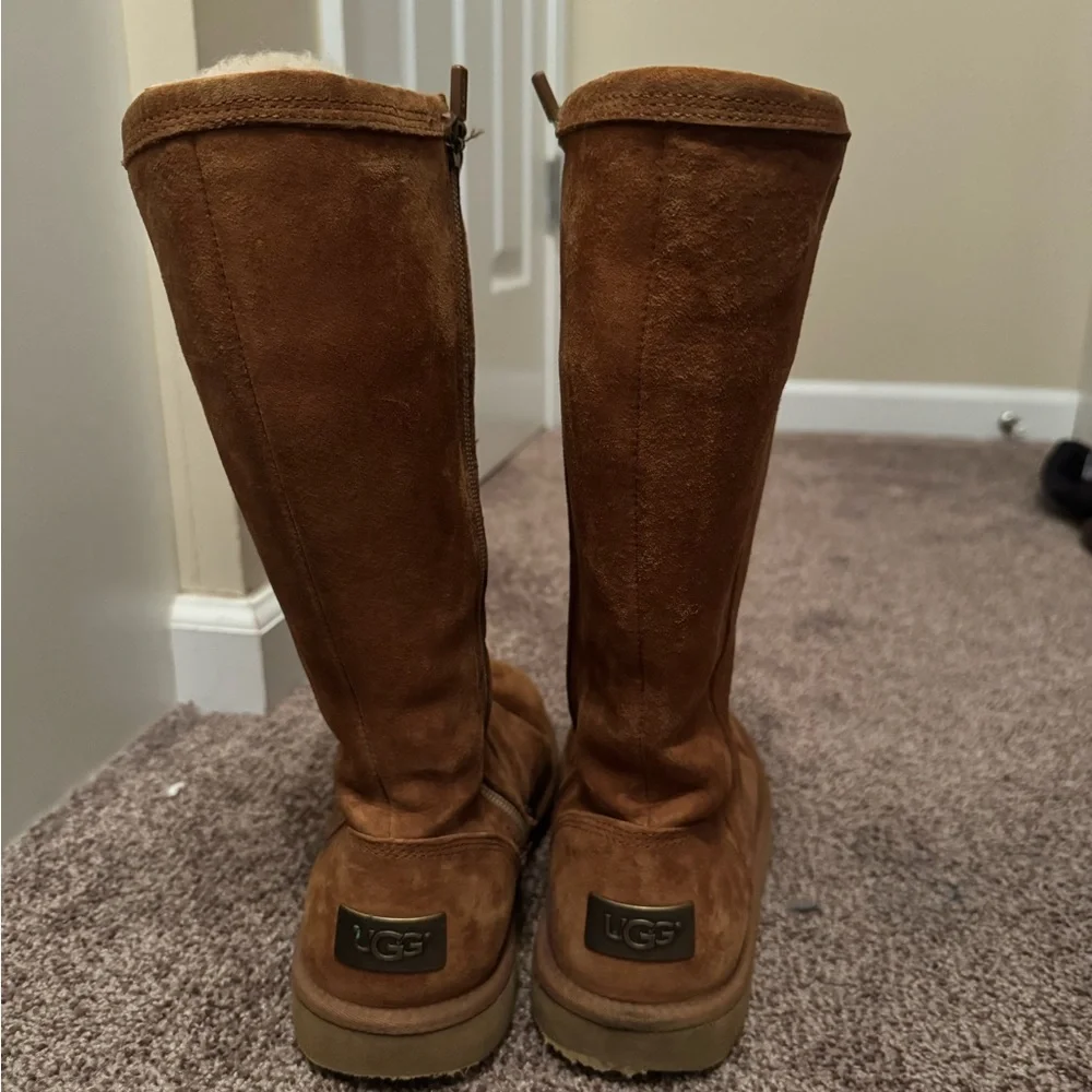 UGG Tall Kenly Boot - Chestnut Size 8 - Picture 2 of 7